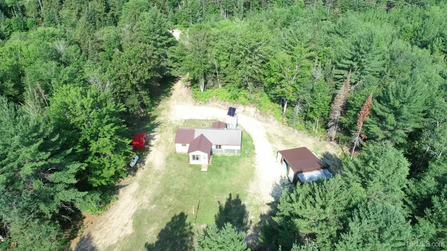 5798 N Cal's Dr, Manistique, MI 49854 - #2