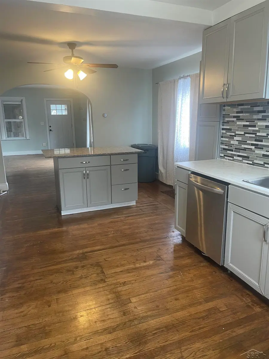 2129 N Clinton, Saginaw, MI 48602 - #3