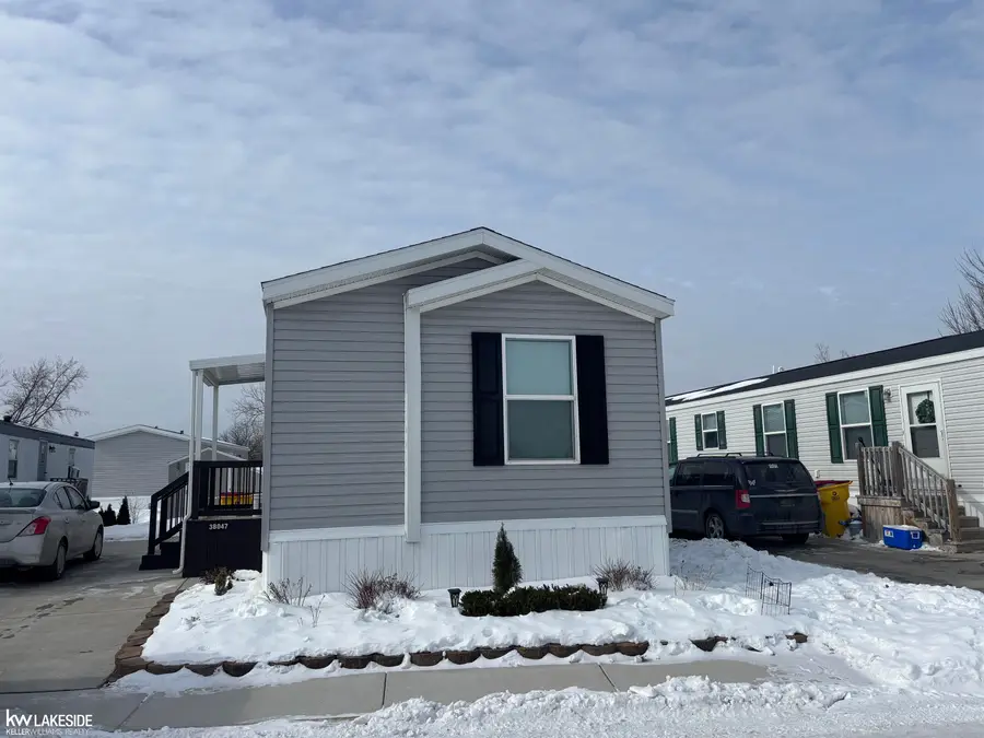 38047 Leverette, Clinton Township, MI 48038 - #2