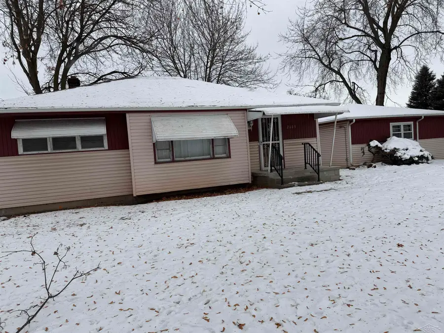 2609 S Outer Drive, Saginaw, MI 48601 - #3