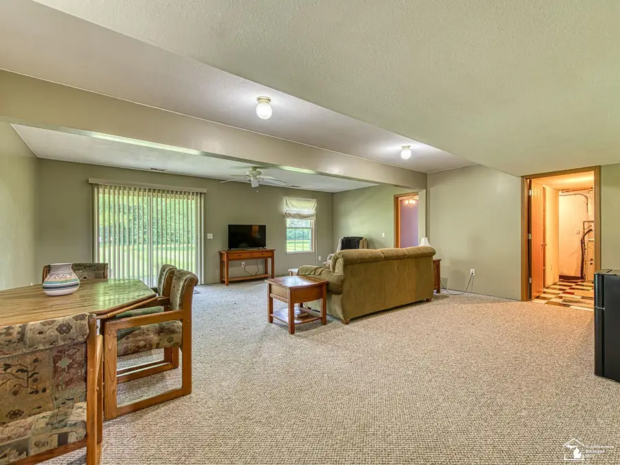 190 Sidney, Dundee, MI 48131 - #2