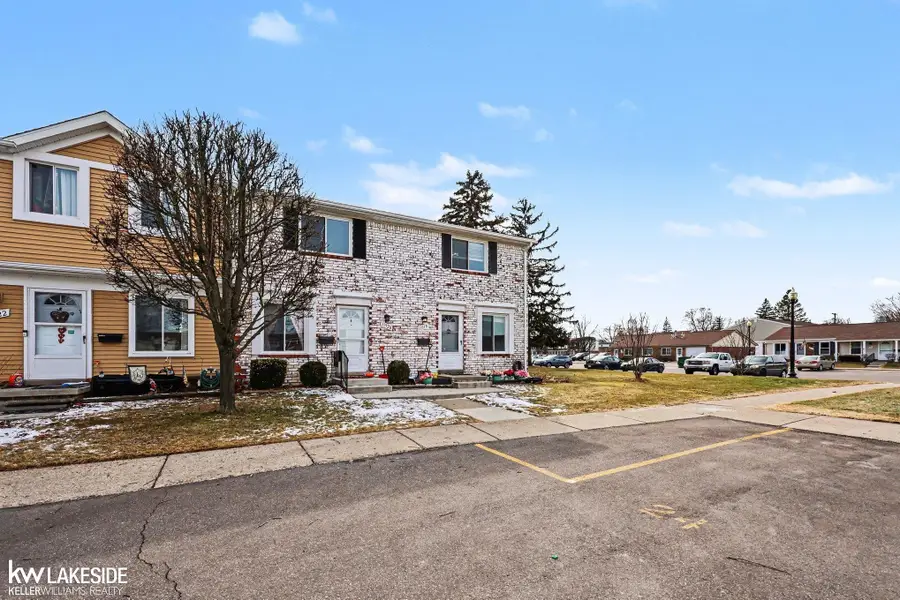 11518 Messmore #44, Utica, MI 48317 - #2