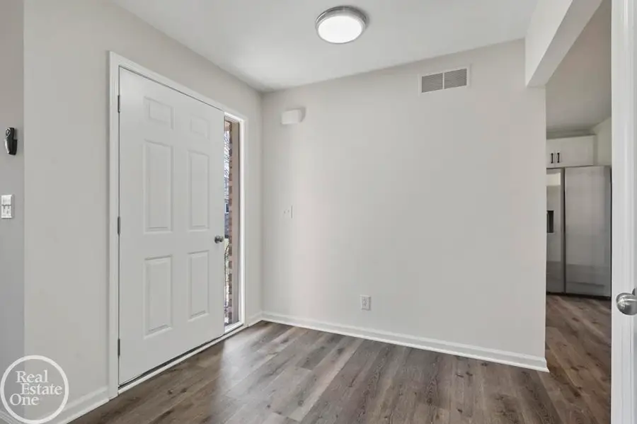 30601 Victoria, Chesterfield, MI 48051 - #3