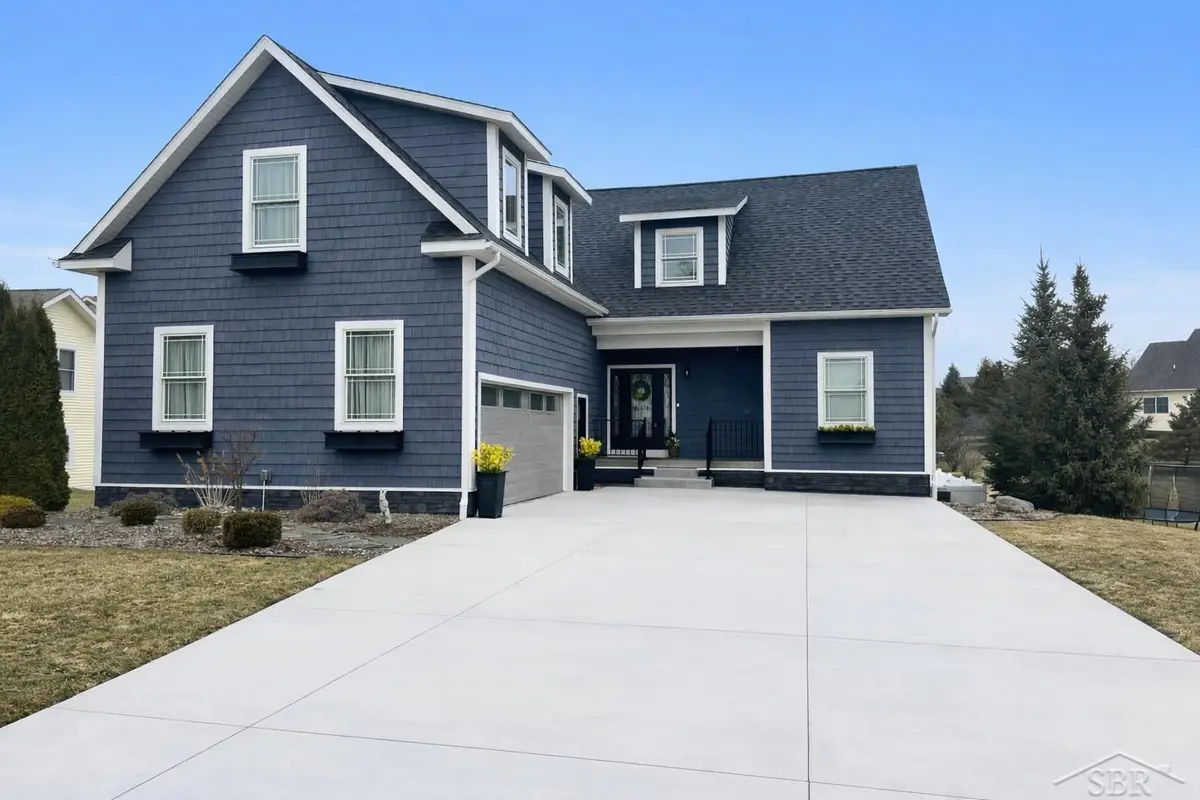 12091 E Tuscola, Frankenmuth, MI 48734 - #1