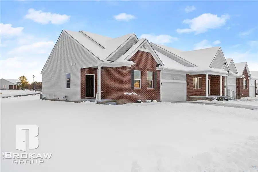 1435 Luxington, Lapeer, MI 48446 - #3