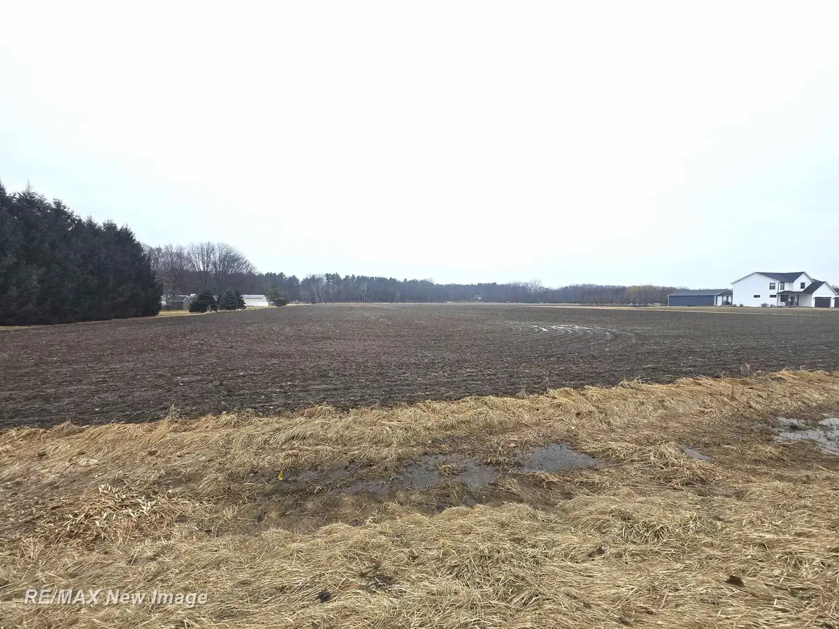 VL S Thomas, Saginaw, MI 48609 - #1