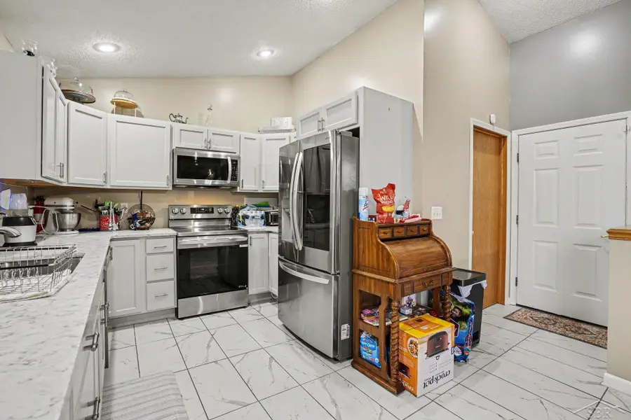 2977 Oaklawn Park, Saginaw, MI 48603 - #3