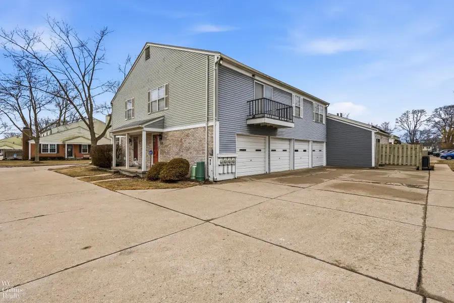 24649 N Meadow, Harrison Township, MI 48045 - #2