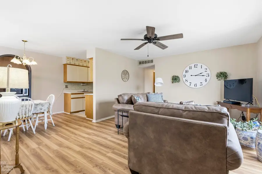 24649 N Meadow, Harrison Township, MI 48045 - #3