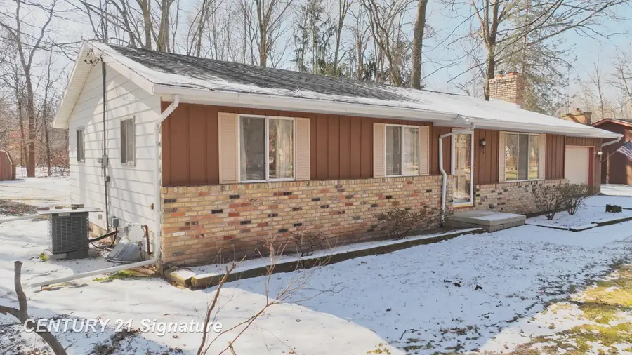 12691 S Basell, Hemlock, MI 48626 - #2