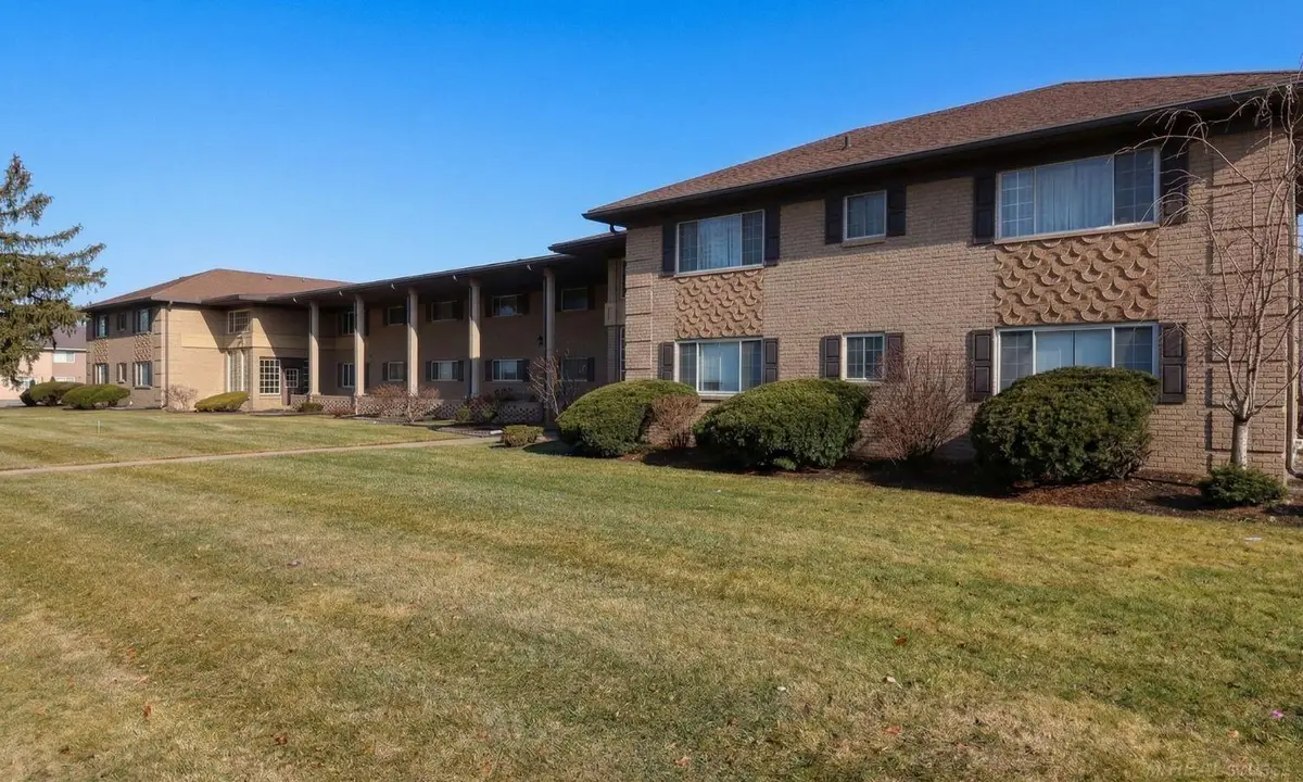 2311 Walton #unit 42, Rochester Hills, MI 48309 - #1