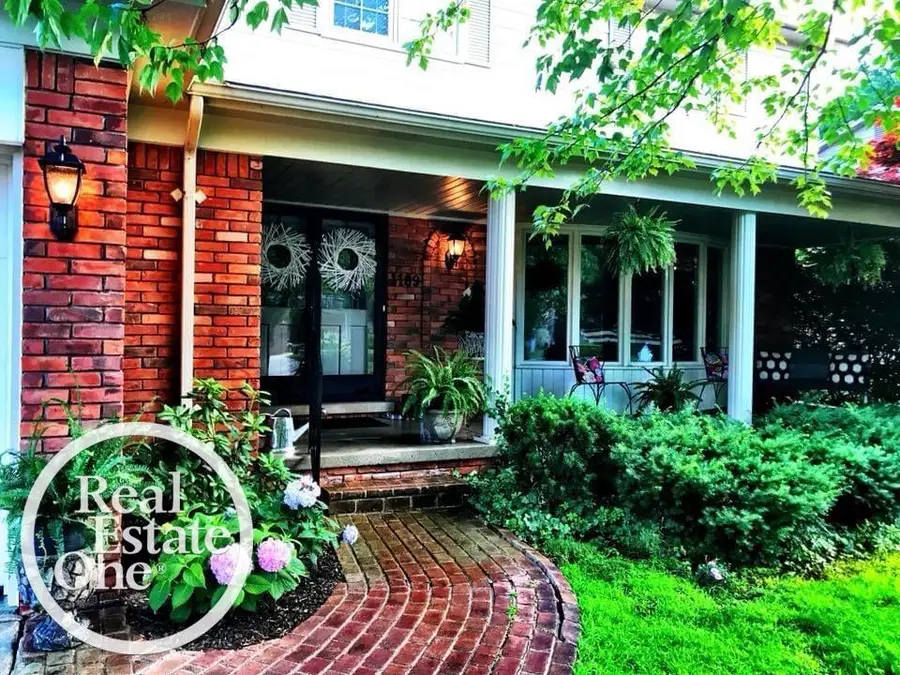 1189 Hollywood, Grosse Pointe Woods, MI 48236 - #3