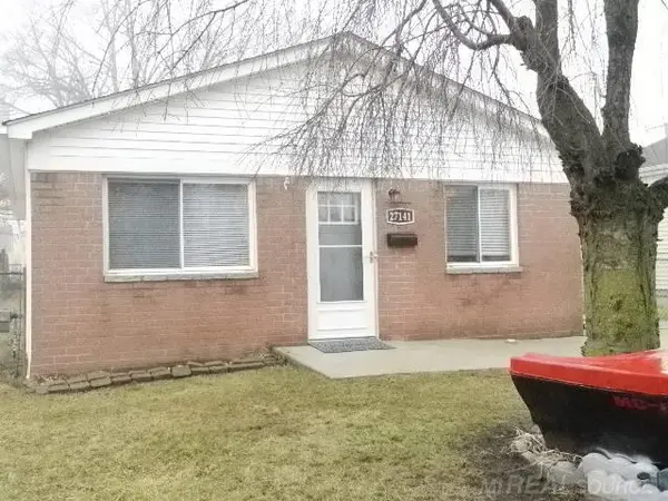 27141 Maywood, Roseville, MI 48066