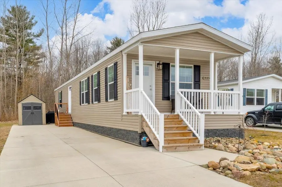 6312 Square Lake, Kimball, MI 48074 - #2