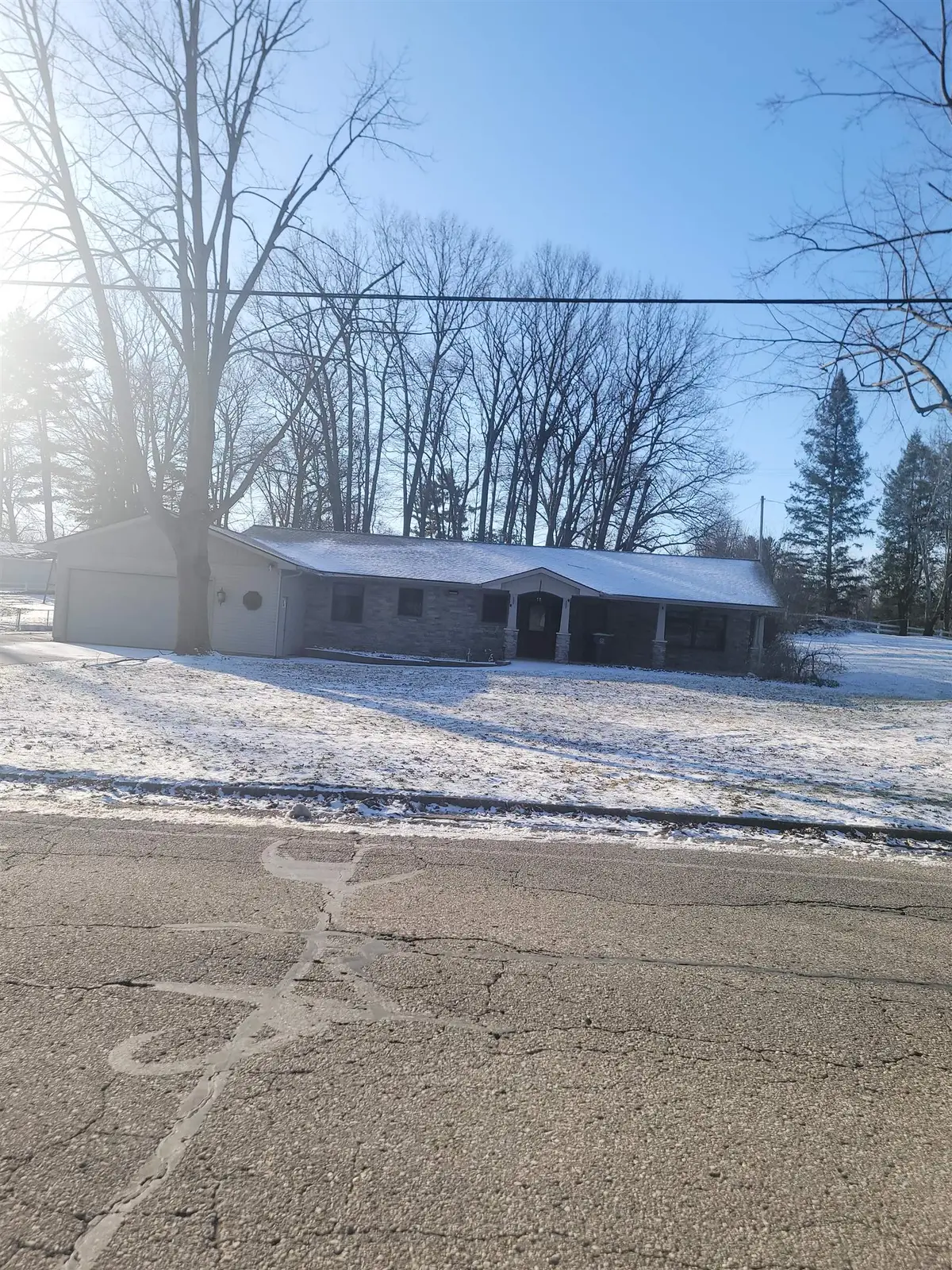 419 W Walnut, Saint Charles, MI 48655 - #1