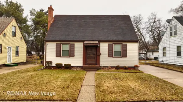 2430 Whitter, Saginaw, MI 48601