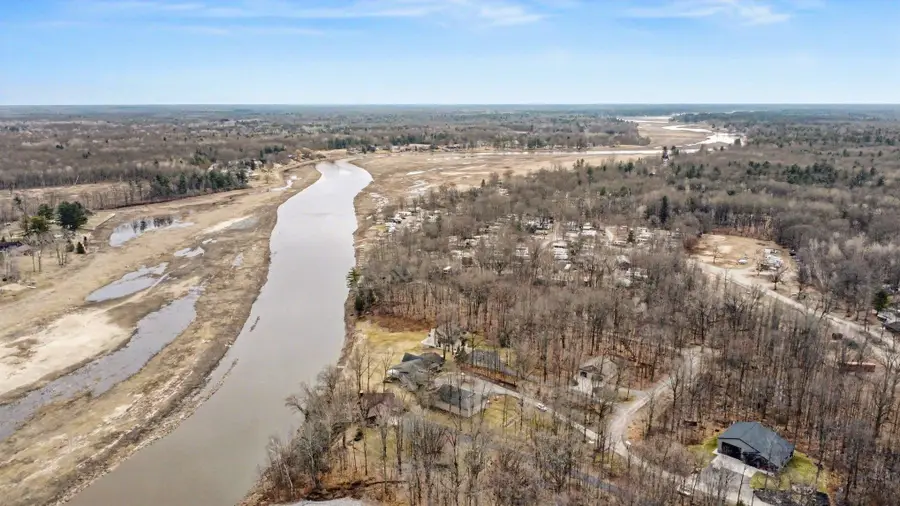 970 W Blueridge, Sanford, MI 48657 - #3