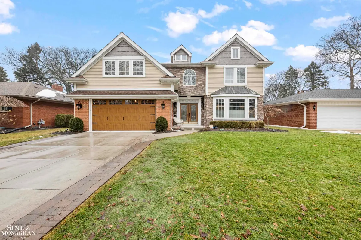 680 Pear Tree, Grosse Pointe Woods, MI 48236 - #1