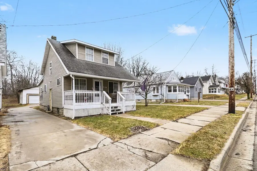 1617 Donora, Lansing, MI 48910 - #2