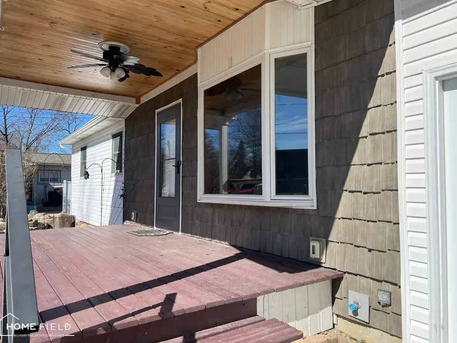 905 E Exchange, Owosso, MI 48867 - #3