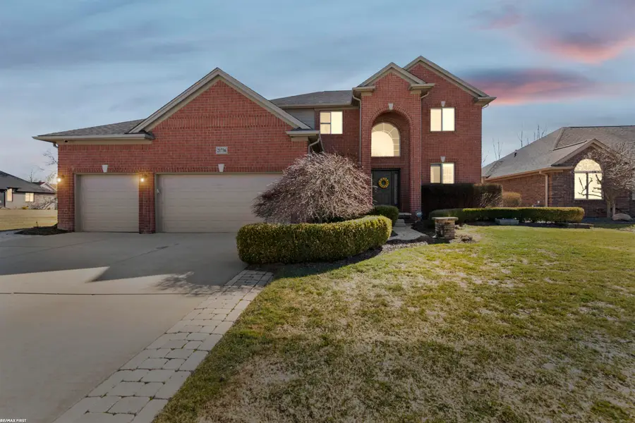 21736 Pine Cone, Macomb, MI 48042 - #2