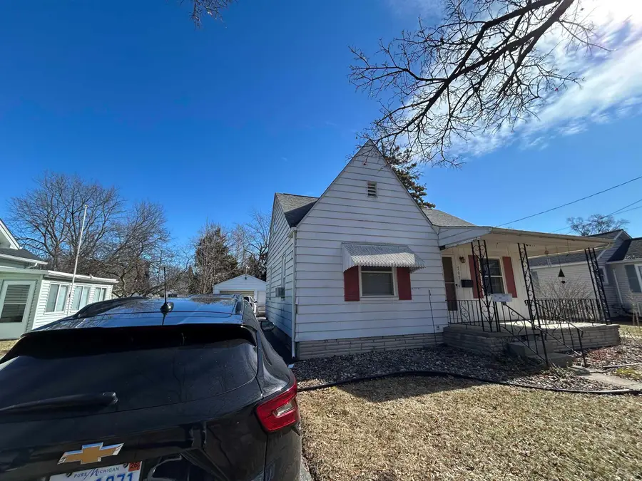 707 Burns, Essexville, MI 48732 - #2