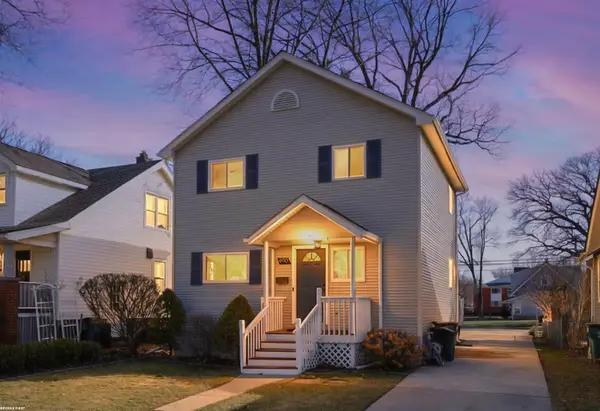 490 E Cambourne, Ferndale, MI 48220