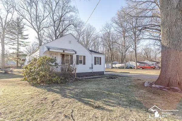 8037 Wiseman, Lambertville, MI 48144