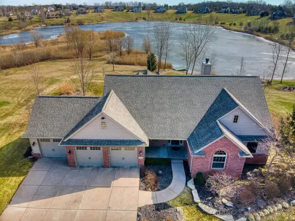 5277 Coulter Lake, Clarkston, MI 48348