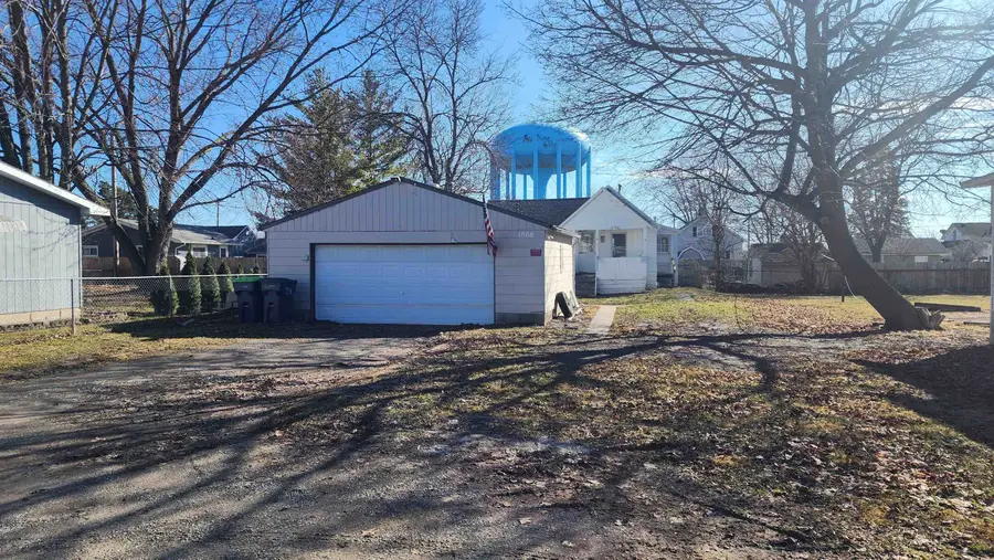 1908 Kosciuszko, Bay City, MI 48708 - #2