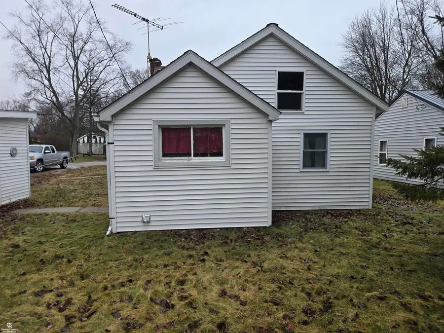 3731 Huron, Fort Gratiot, MI 48059 - #3