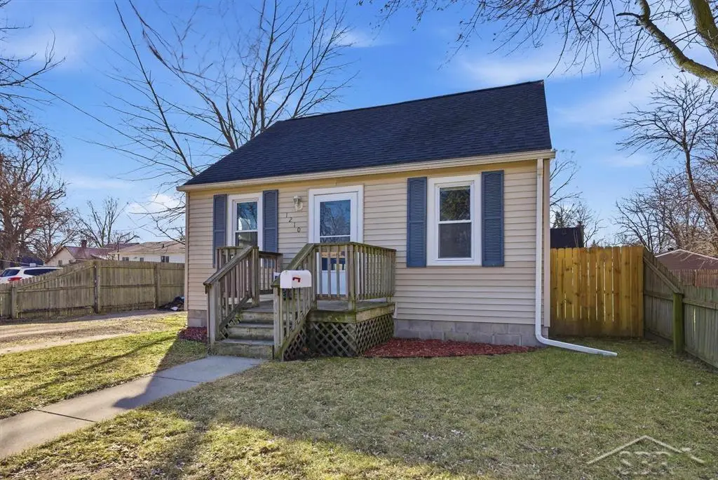 1210 E Smith, Bay City, MI 48706 - #1