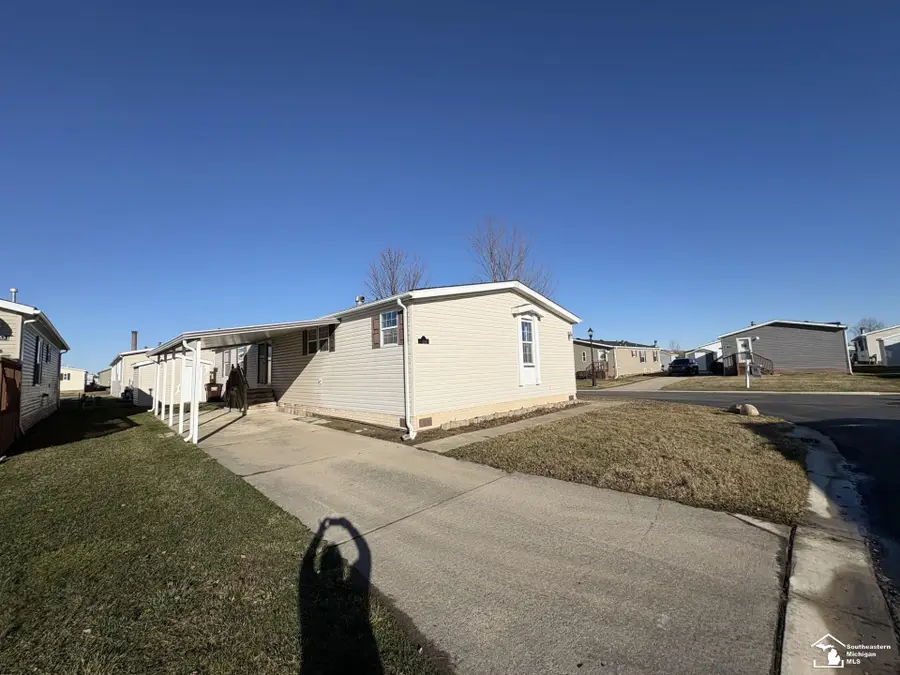 13565 Pear, Carleton, MI 48117 - #2