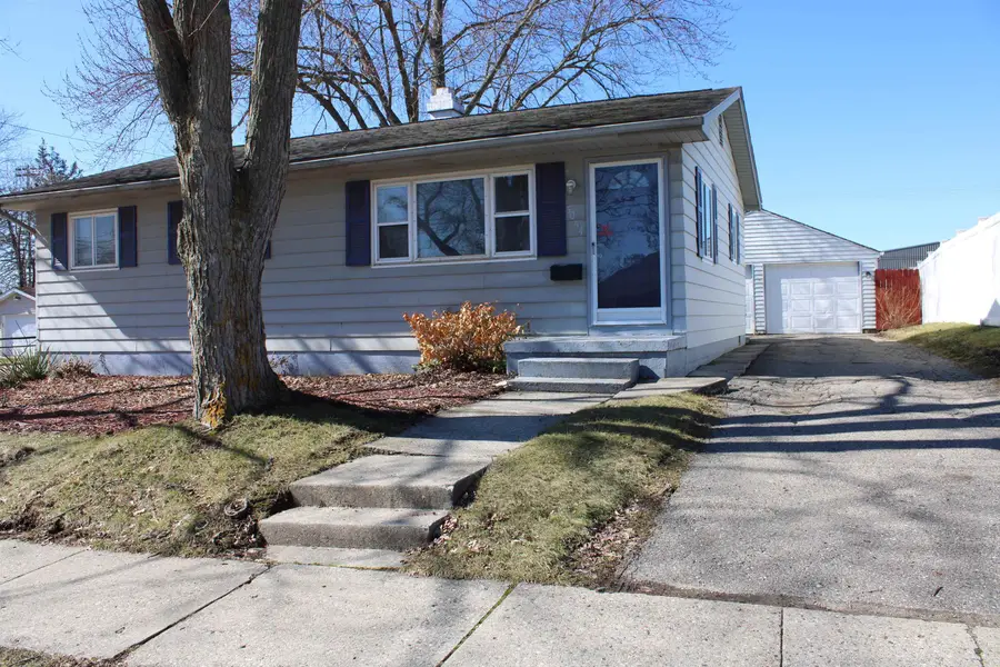 5054 Fairchild, Swartz Creek, MI 48473 - #3