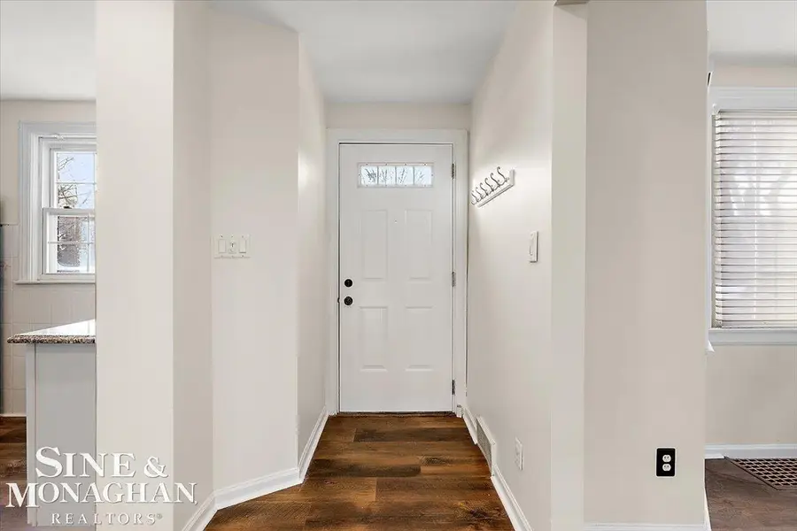 412 Manor, Grosse Pointe Farms, MI 48236 - #3