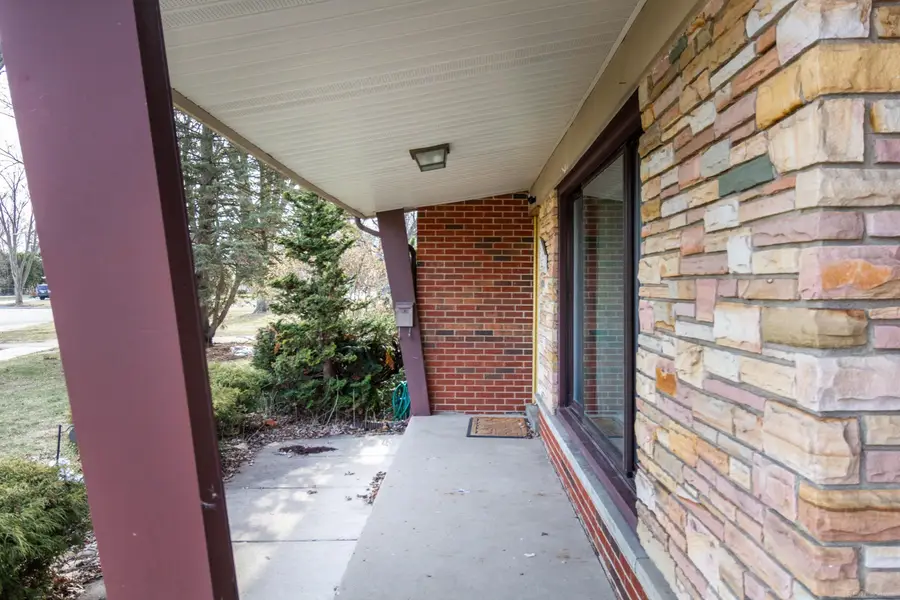 8729 Kidley Drive, Sterling Heights, MI 48314 - #3