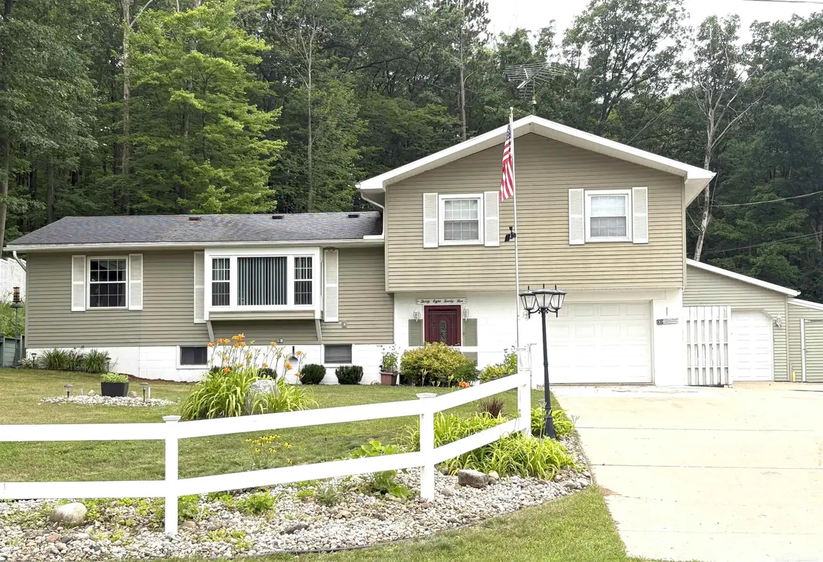 3825 Lapham, Harrison, MI 48625 - #1