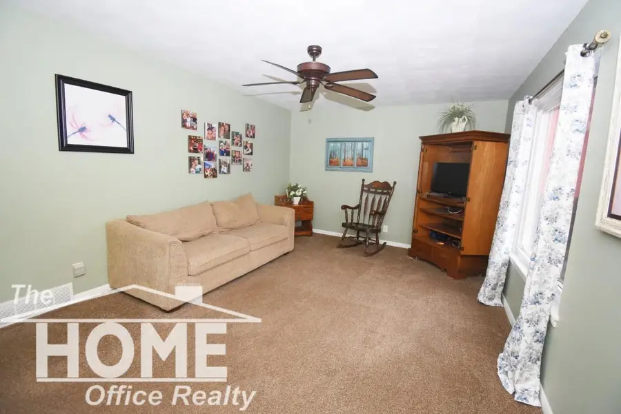 205 E Rolfe, Perry, MI 48872 - #3