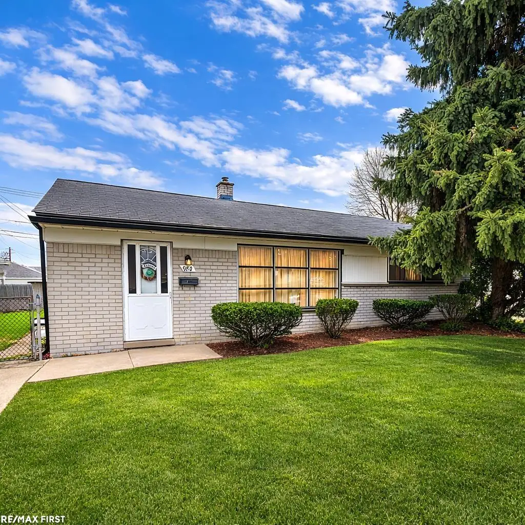 982 E Kalama, Madison Heights, MI 48071 - #1
