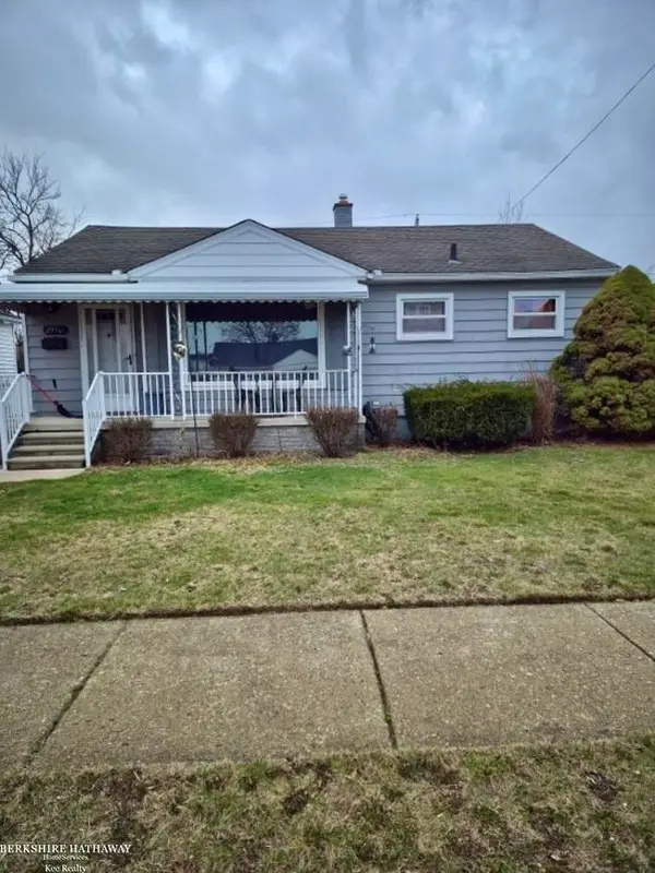 29561 Rosemont, Roseville, MI 48066