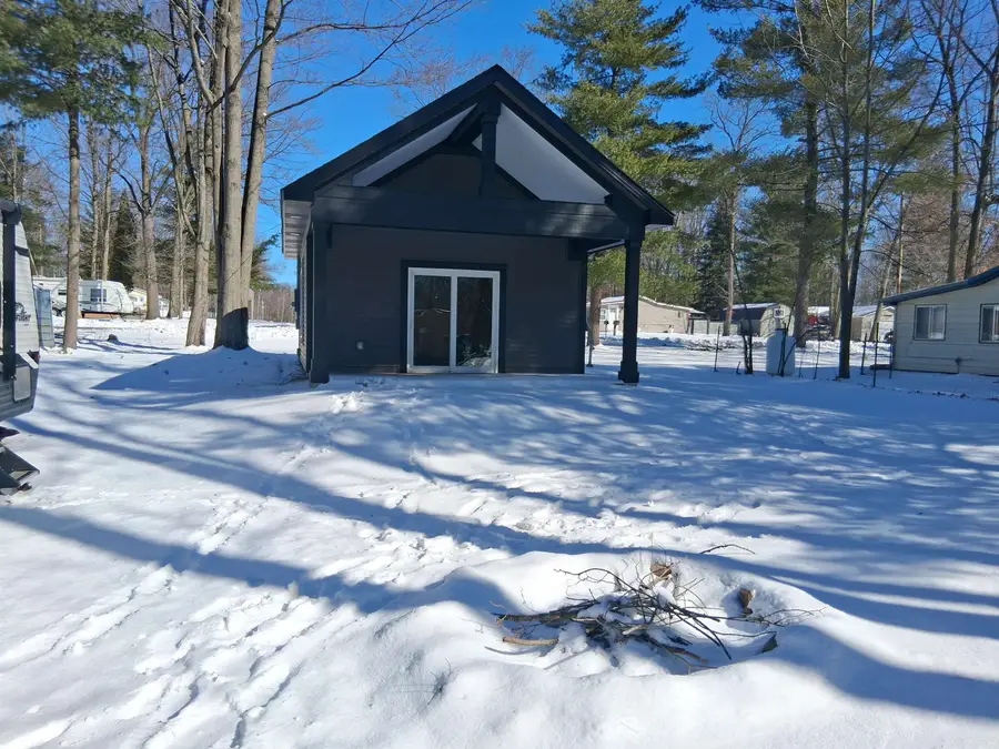 4184 Southwood, Harrison, MI 48625 - #2