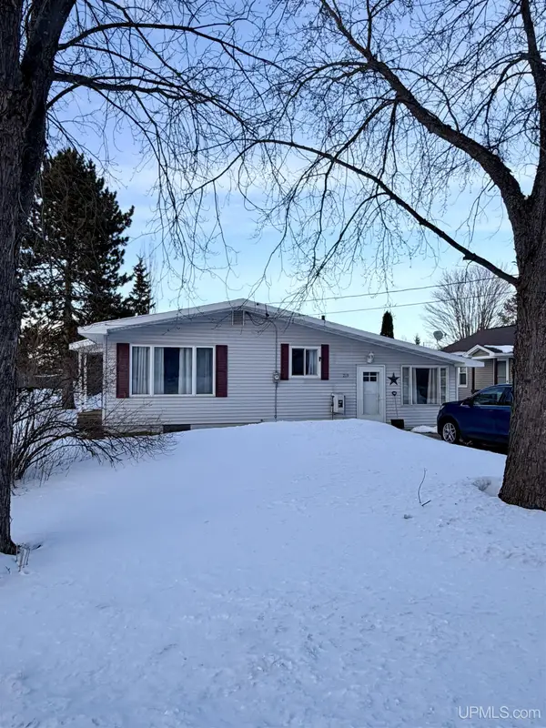 219 W Fairbanks, Marquette, MI 49855