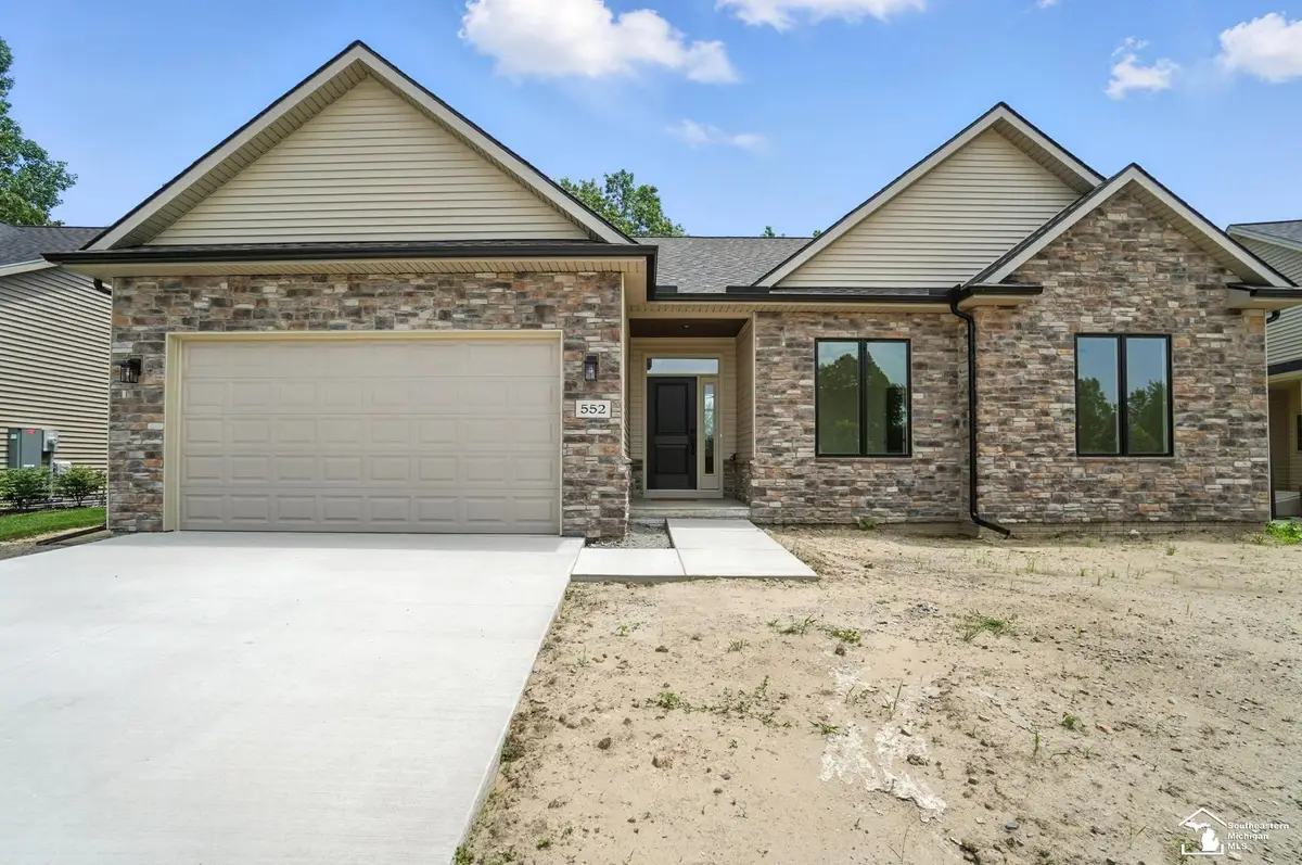 664 Central Park, Monroe, MI 48162 - #1