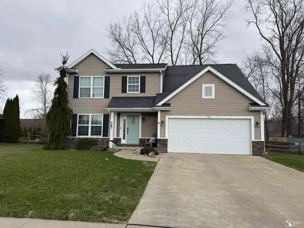 736 Grand Oak, Temperance, MI 48182