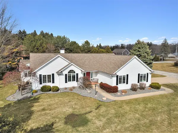 4570 Still Meadow, Saginaw, MI 48603