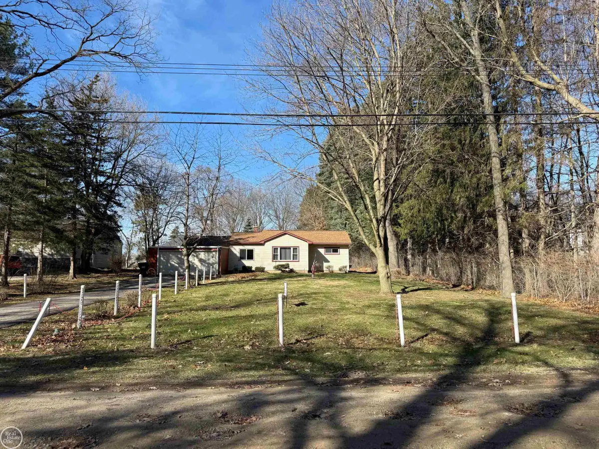 1460 Gravel Ridge, Rochester Hills, MI 48307 - #1