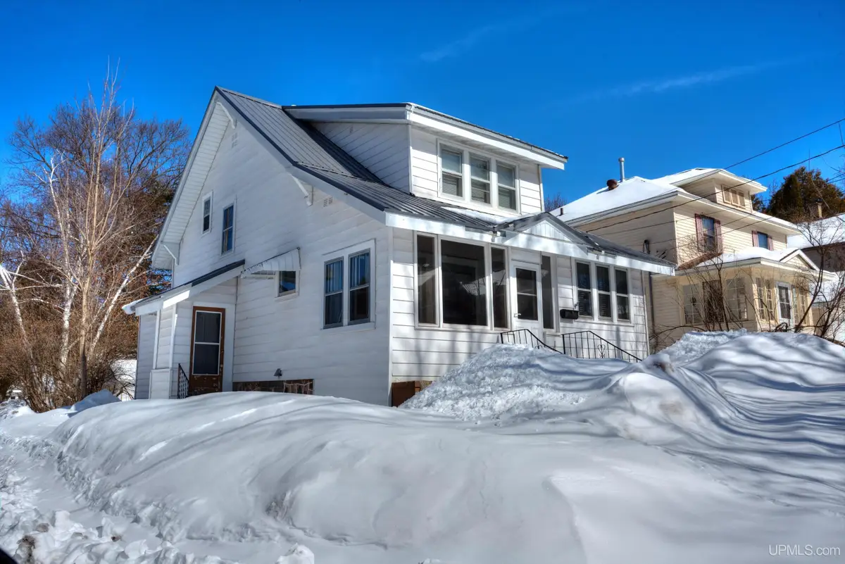 150 W Arch, Ironwood, MI 49938 - #1