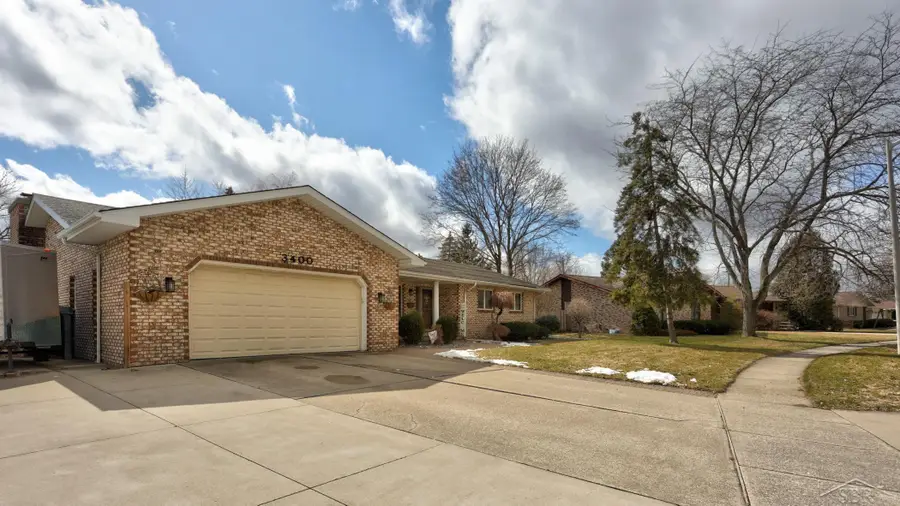 3400 Fairway, Bay City, MI 48706 - #2