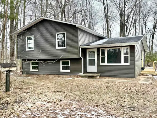 219 S Nine Mile, Midland, MI 48640