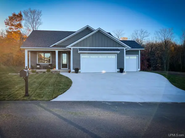 1914 Langford, Marquette, MI 49855